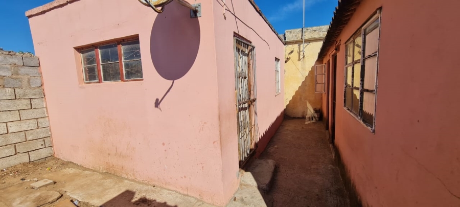 10 Bedroom Property for Sale in Zwide Eastern Cape